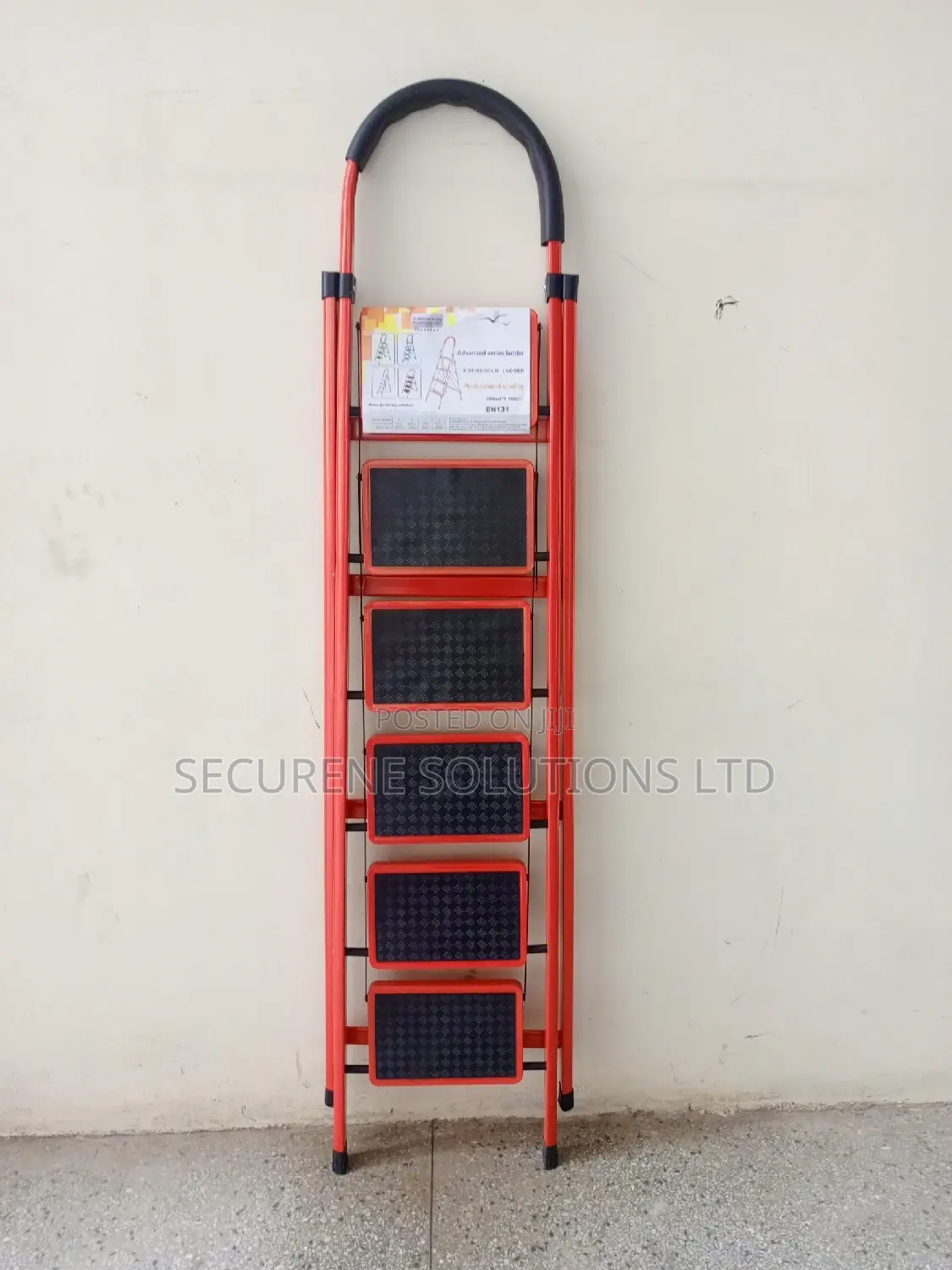6 Steps Steel a Type Ladder Wide Steps