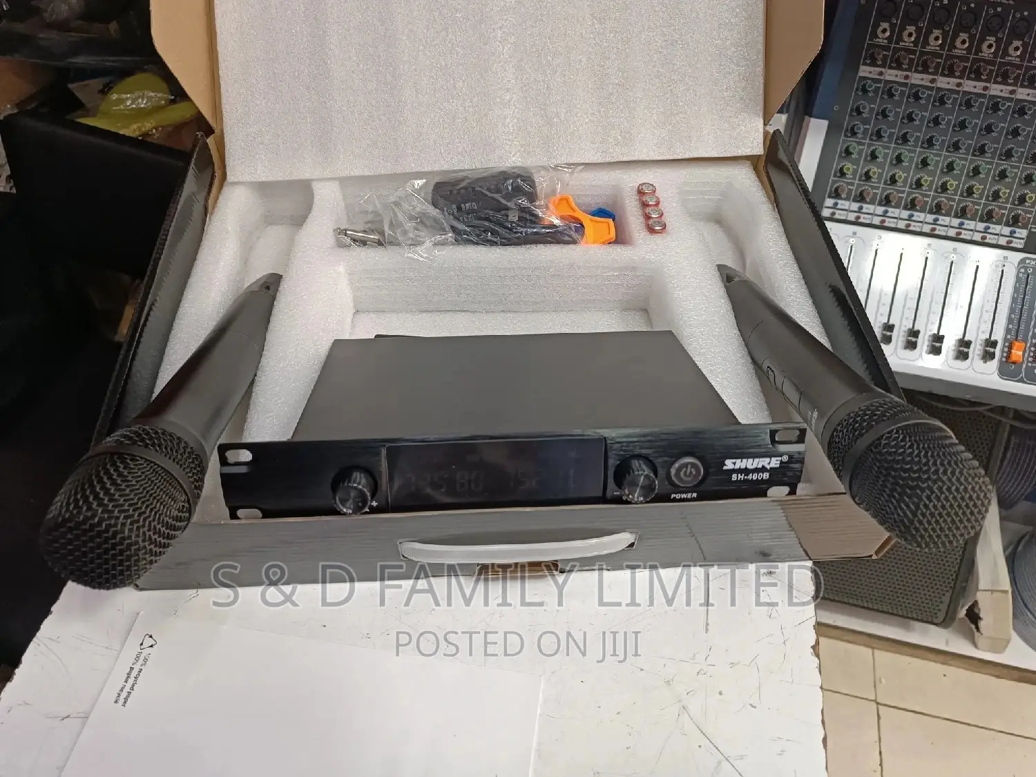 Shure Sh 400B Professional Wireless Microphone