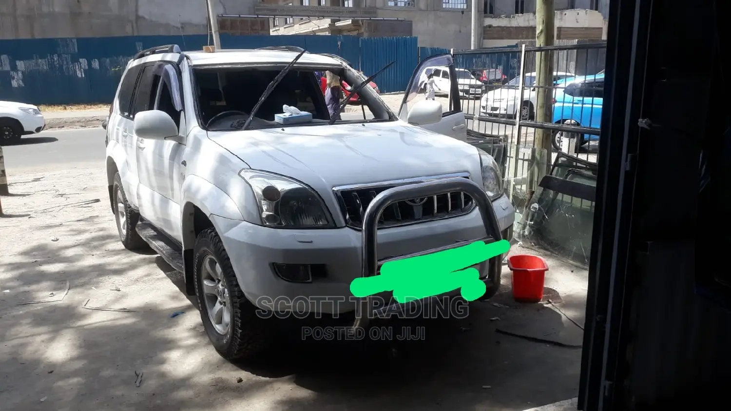 Prado 120 Front Windscreen