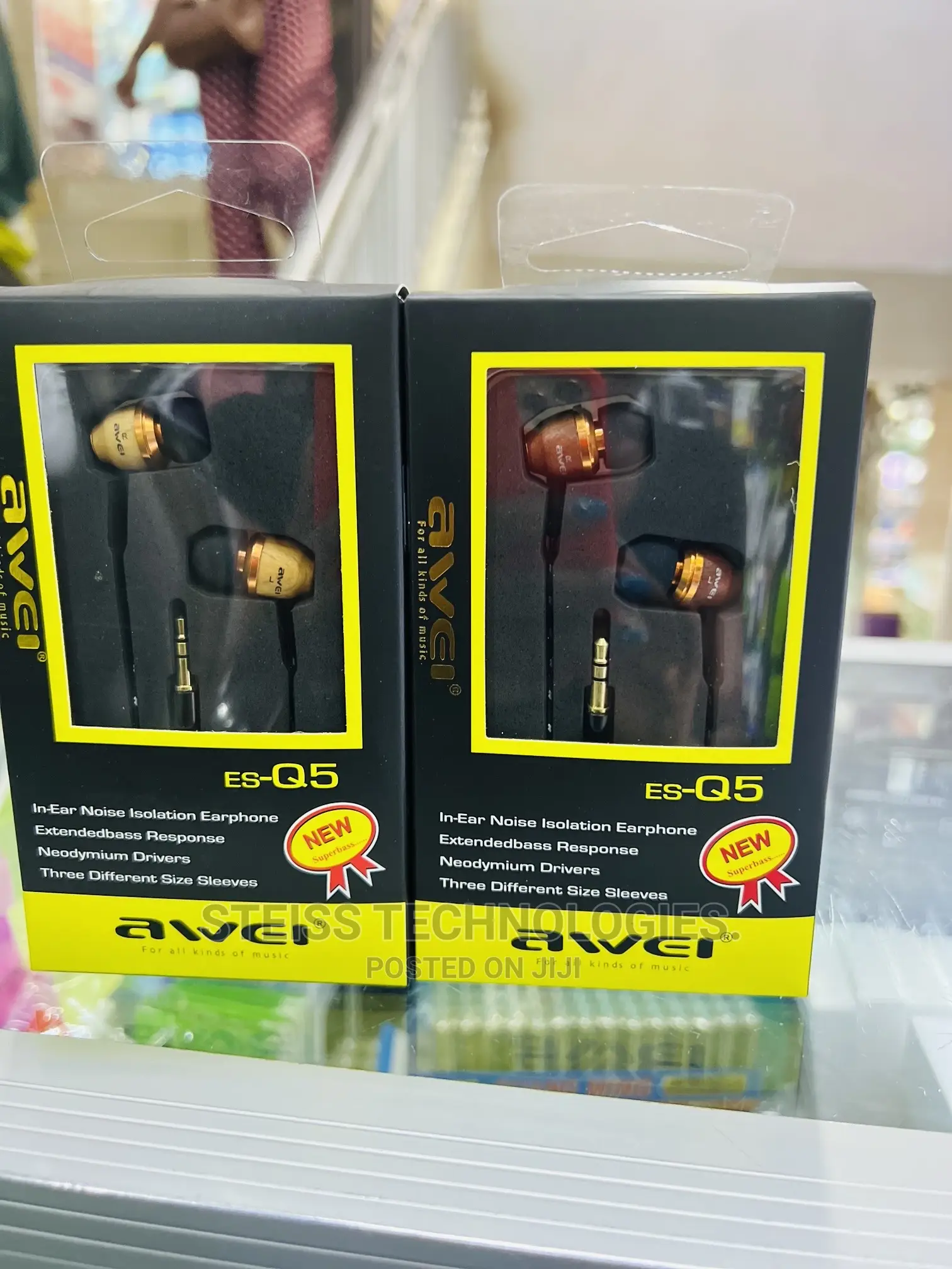 Awei Q5 Wired Earphones.