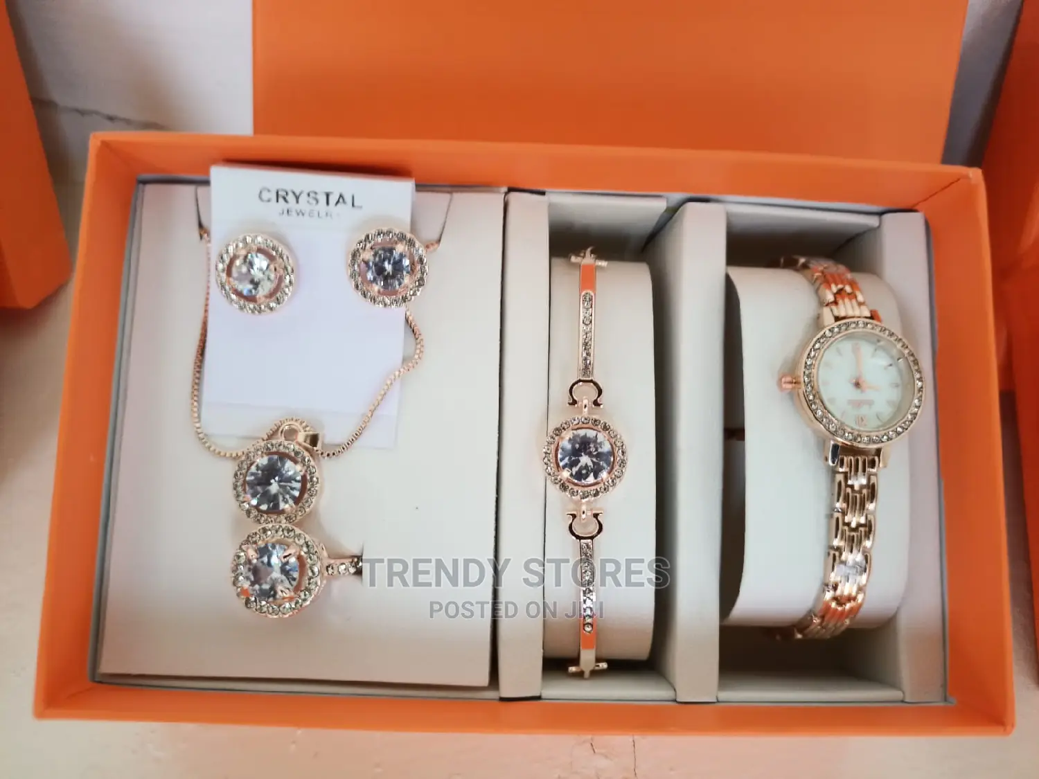 Timeless Charm of Our Elegant Gift Set