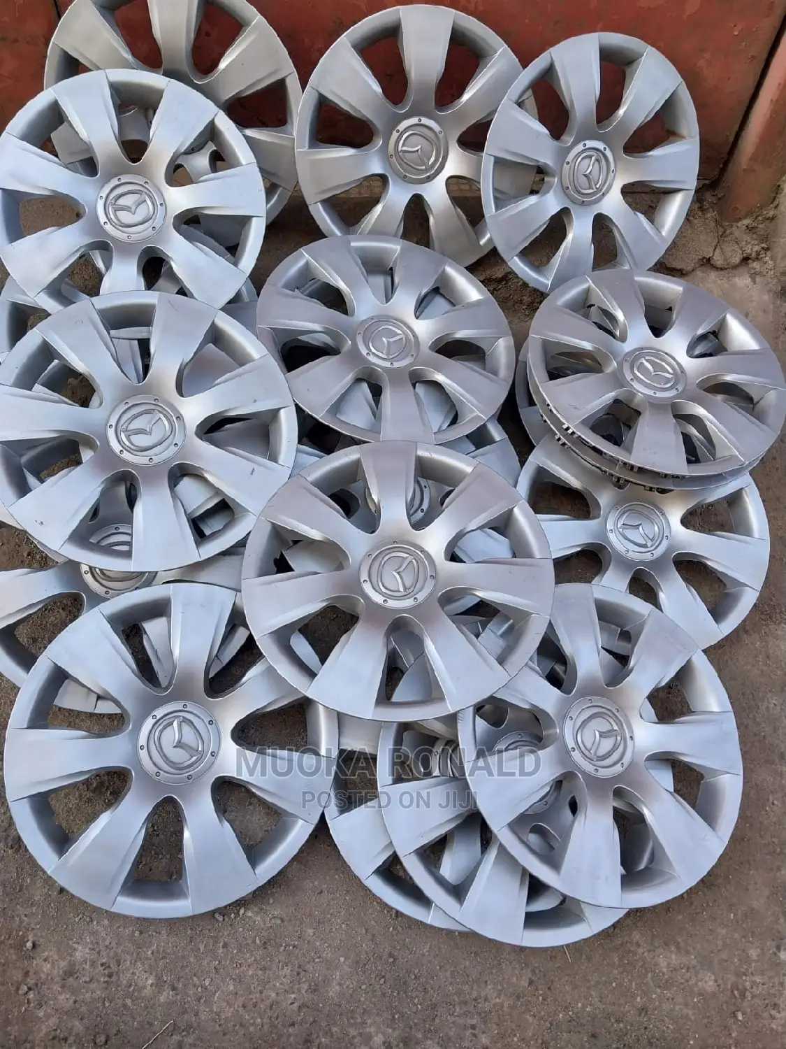 Mazda Demio Caps