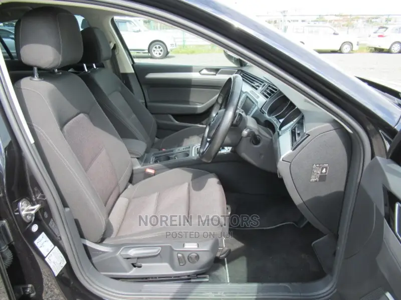 Volkswagen Passat 2016 Matt Black