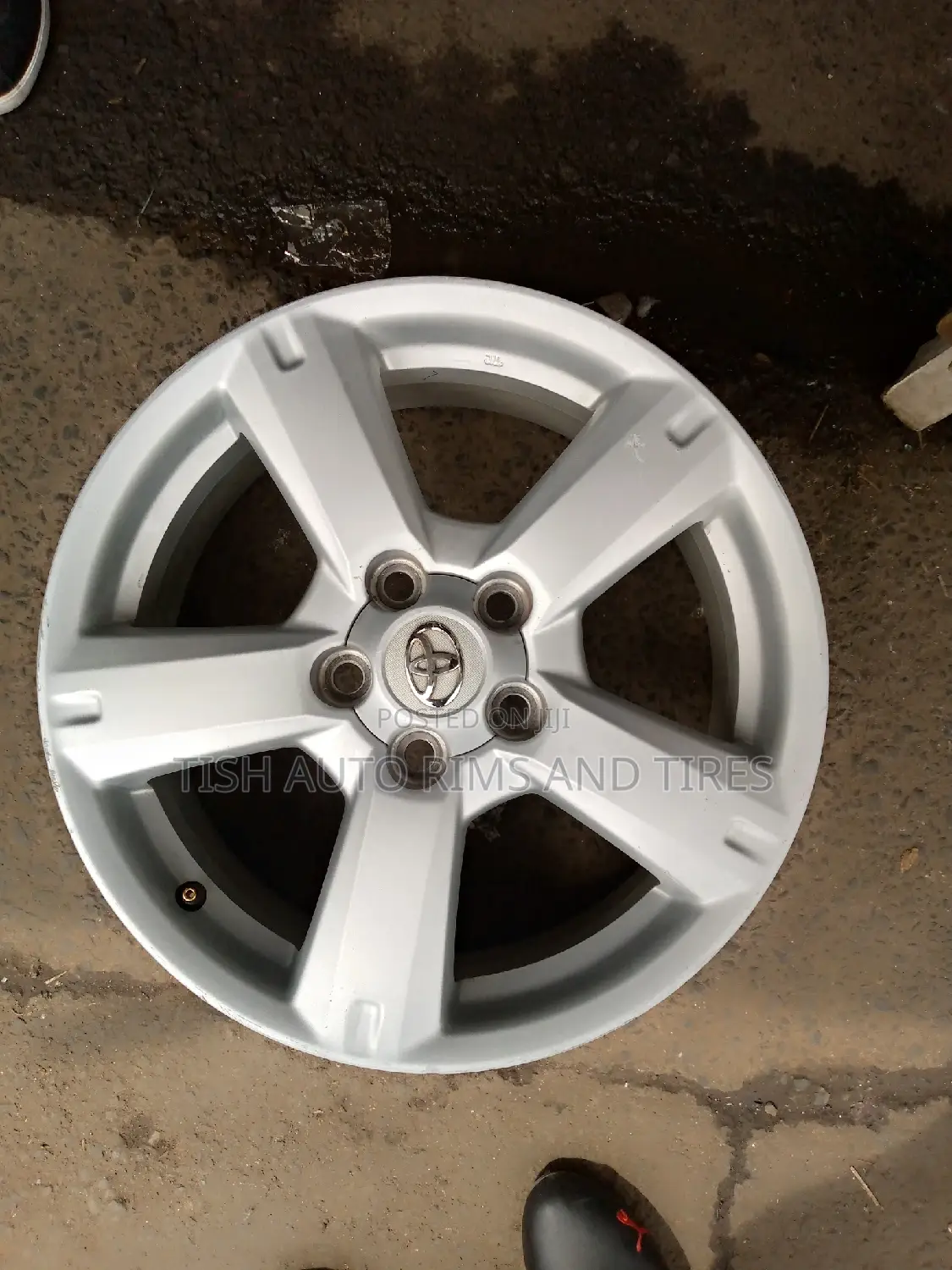 17 Inch Rim Fitting Toyota RAV4, Vanguard