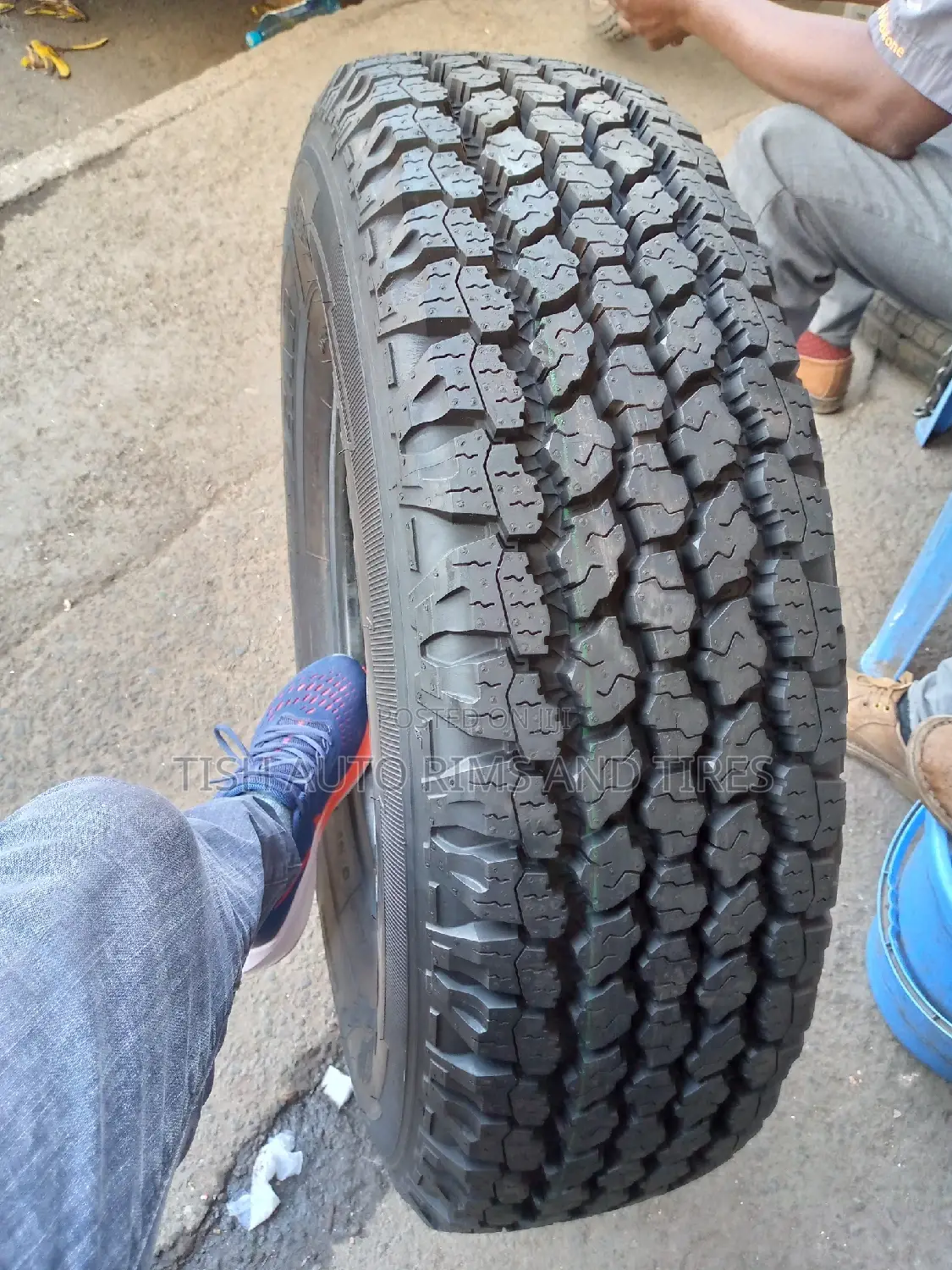 235/85r16 Goodyear