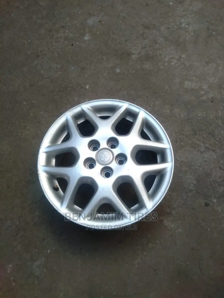 Original Rim Size 15 Inch Set 5 Holes.