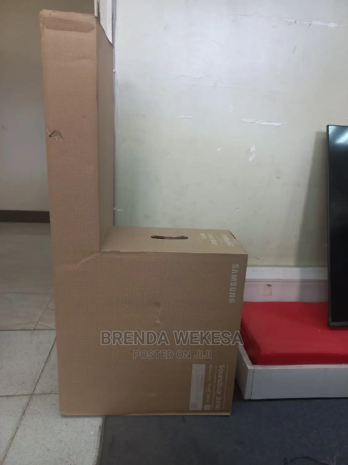 Samsung Hw-B450 300 Watts 2.1 Channel Soundbar