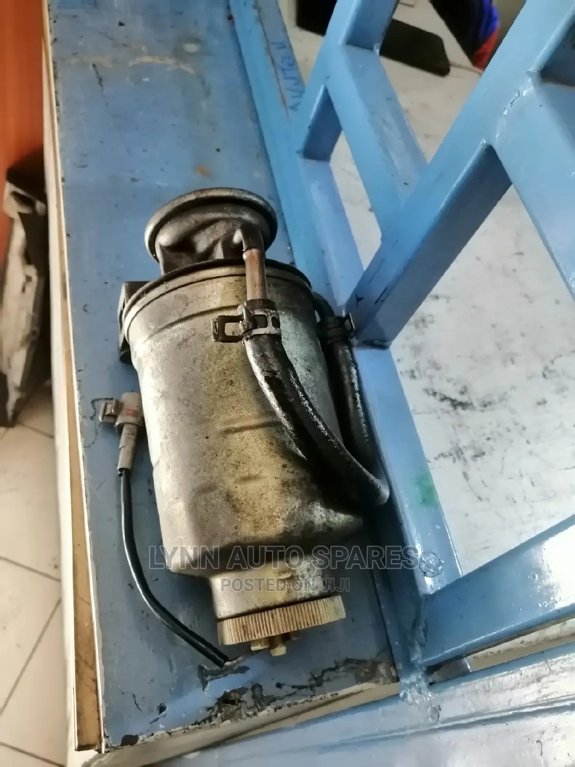 Toyota Shark Handpump