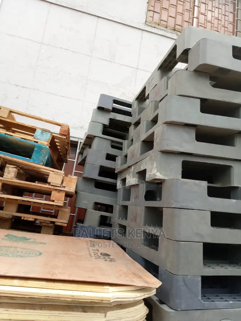 Strong Plastic Pallets-
