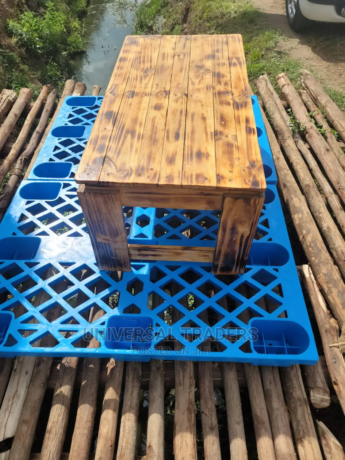 Table in Brown Finishing
