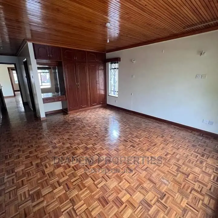 4bdrm Townhouse / Terrace in Lavington for rent
