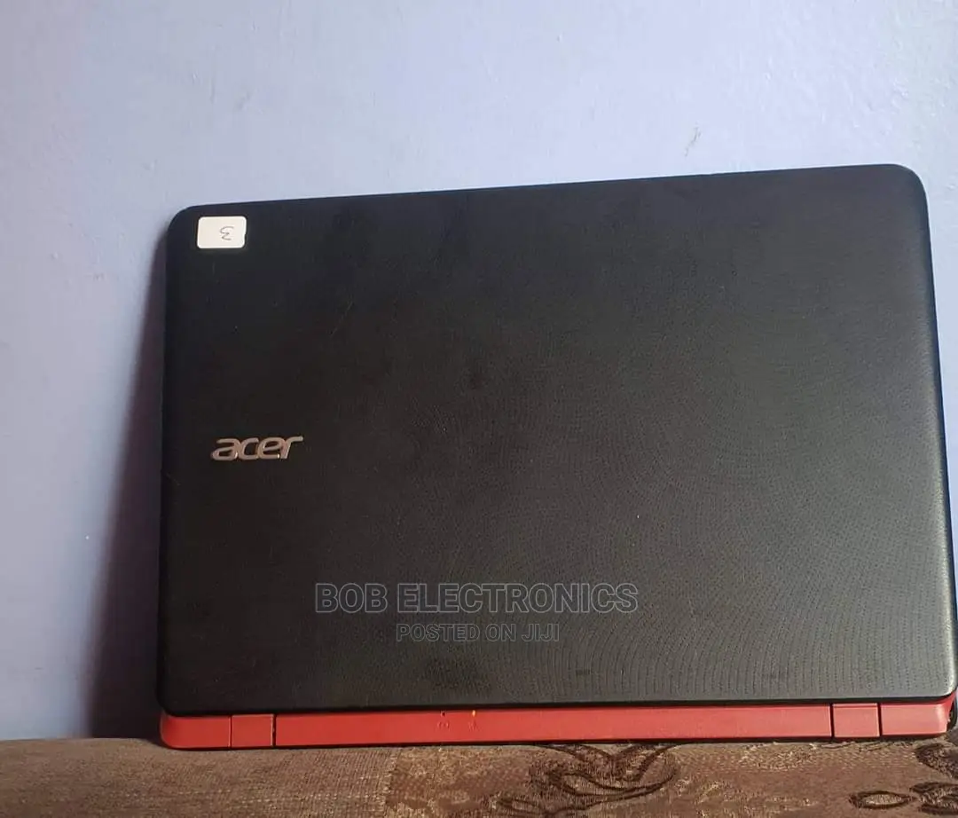 Laptop Acer Aspire 1360 4GB Intel Pentium HDD 320GB