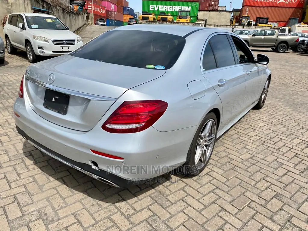 Mercedes-Benz E200 2016 Silver