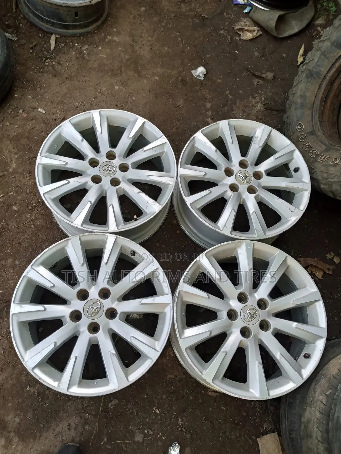 Toyota Vanguard 18 Inch Rims Set