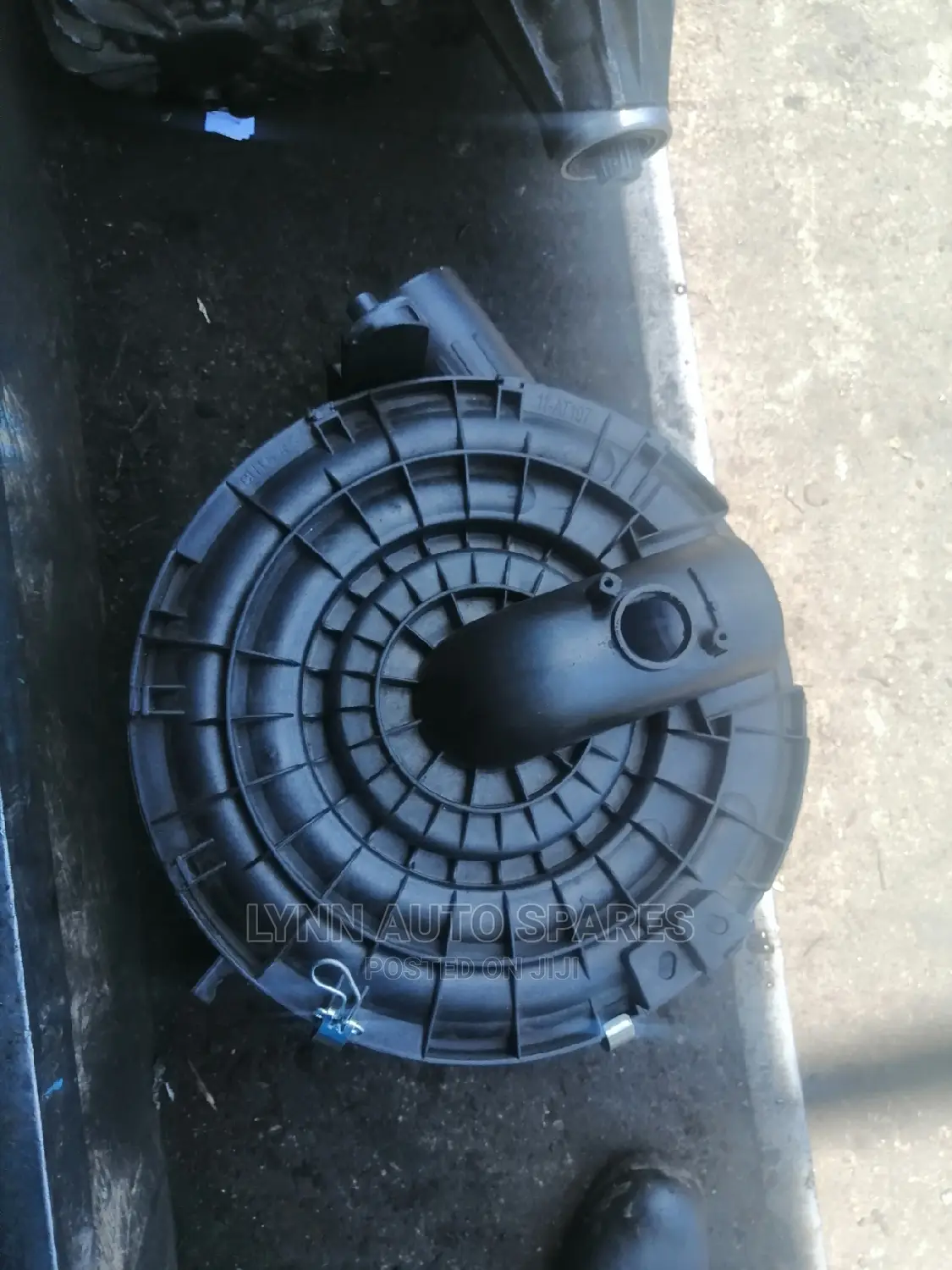 Toyota Hilux Vigo 1KD Aircleaner