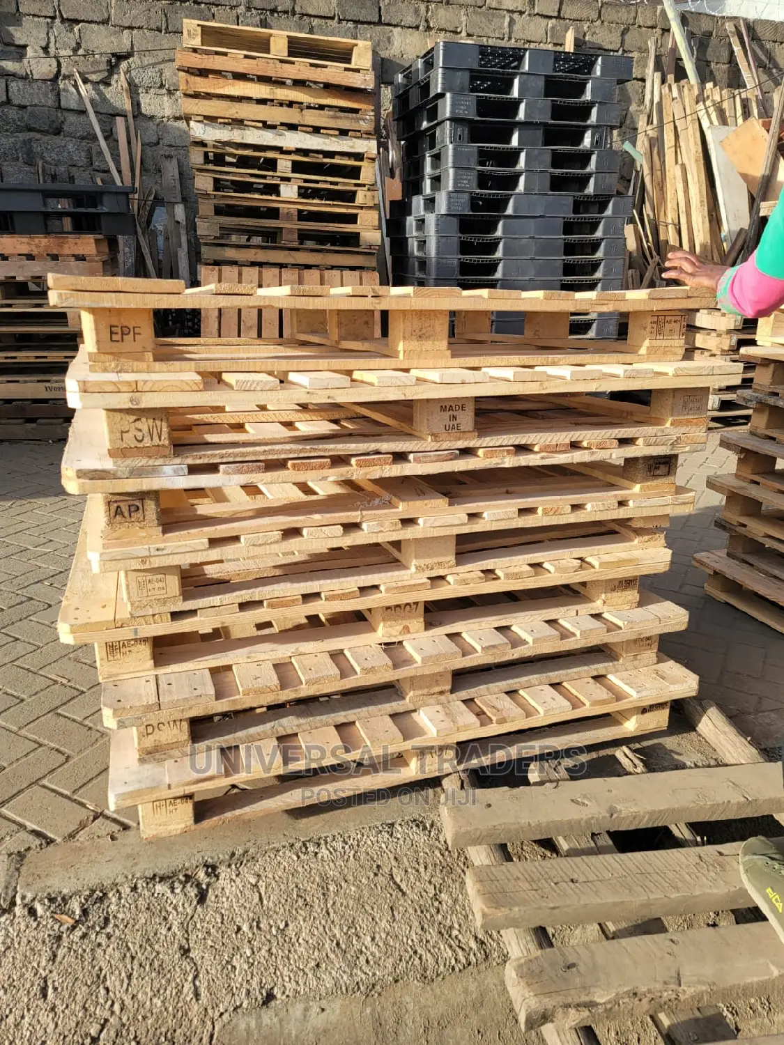 4 by 3 Feet Wooden Pallets- New!