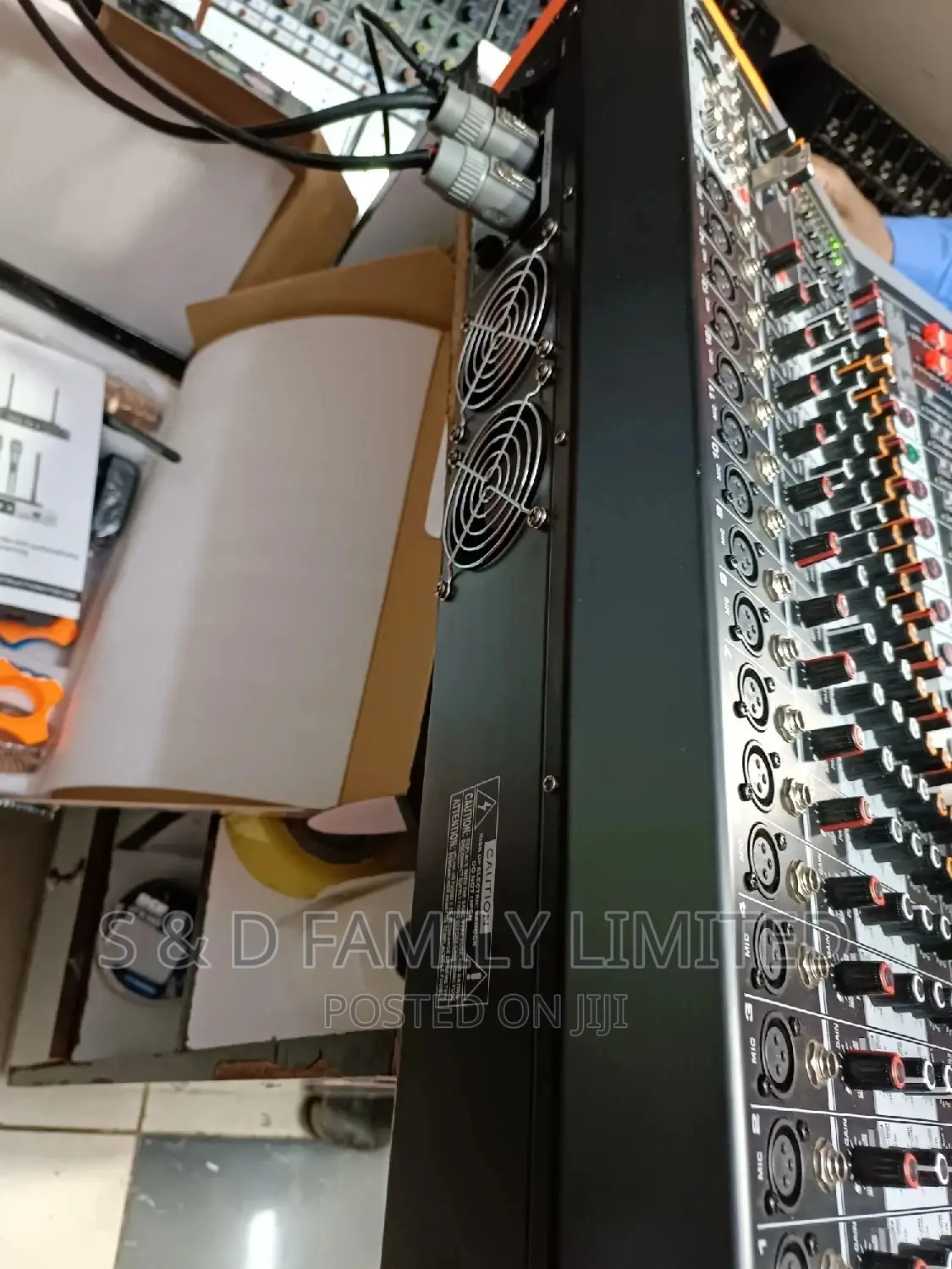 Yamaha RS 16 Powered Mixer