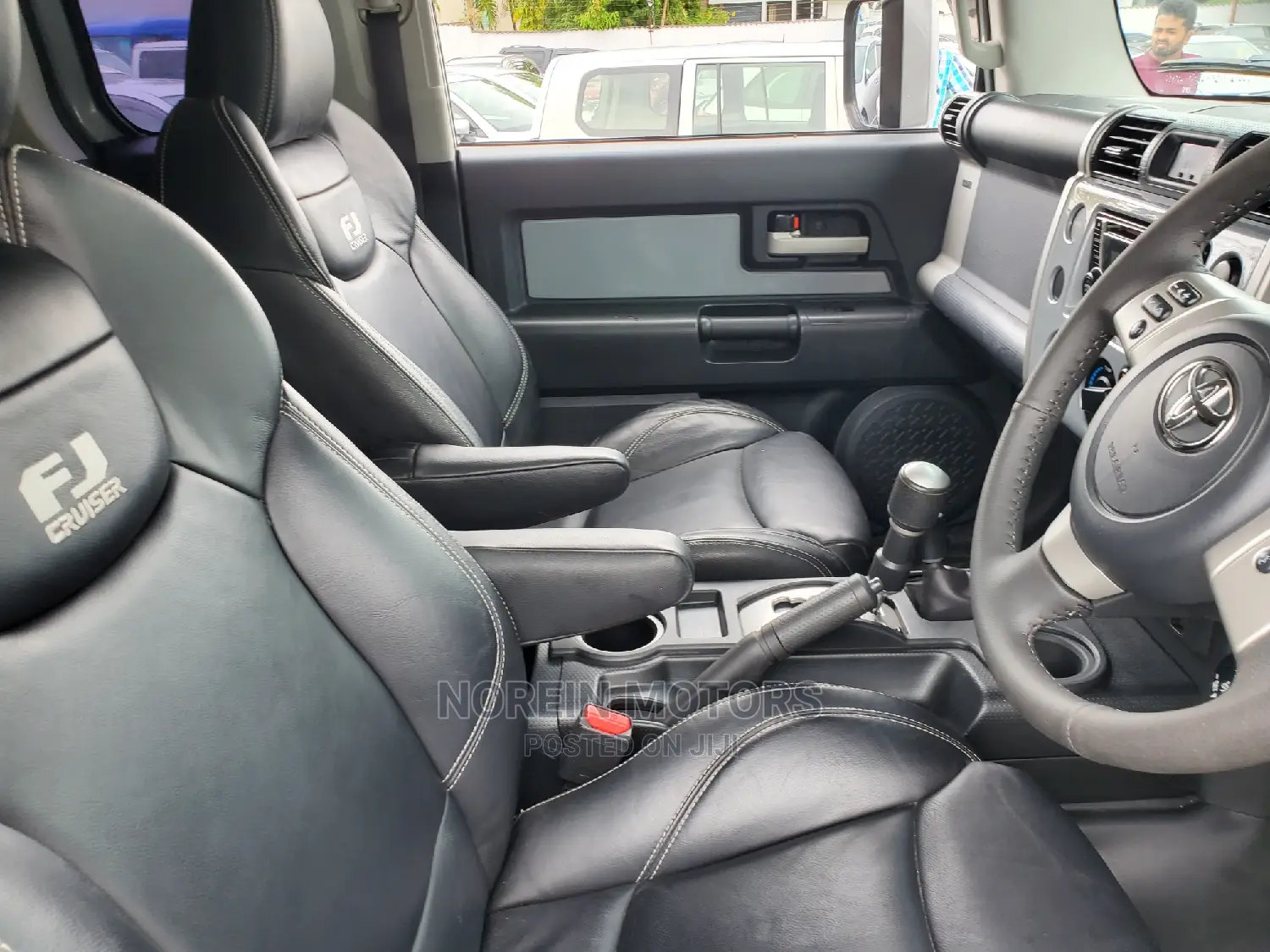 Toyota FJ Cruiser 2017 Gray