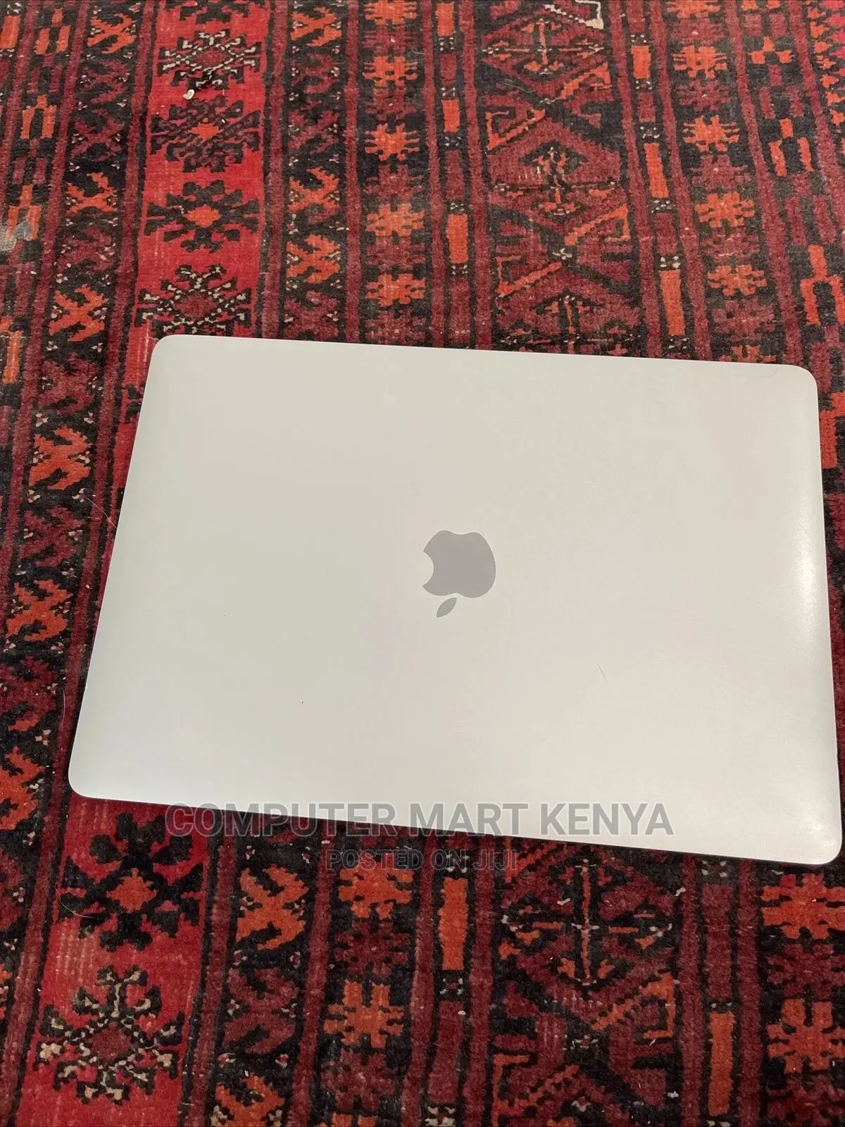 New Laptop Apple MacBook Pro 2020 M1 8GB Apple M1 SSD 256GB