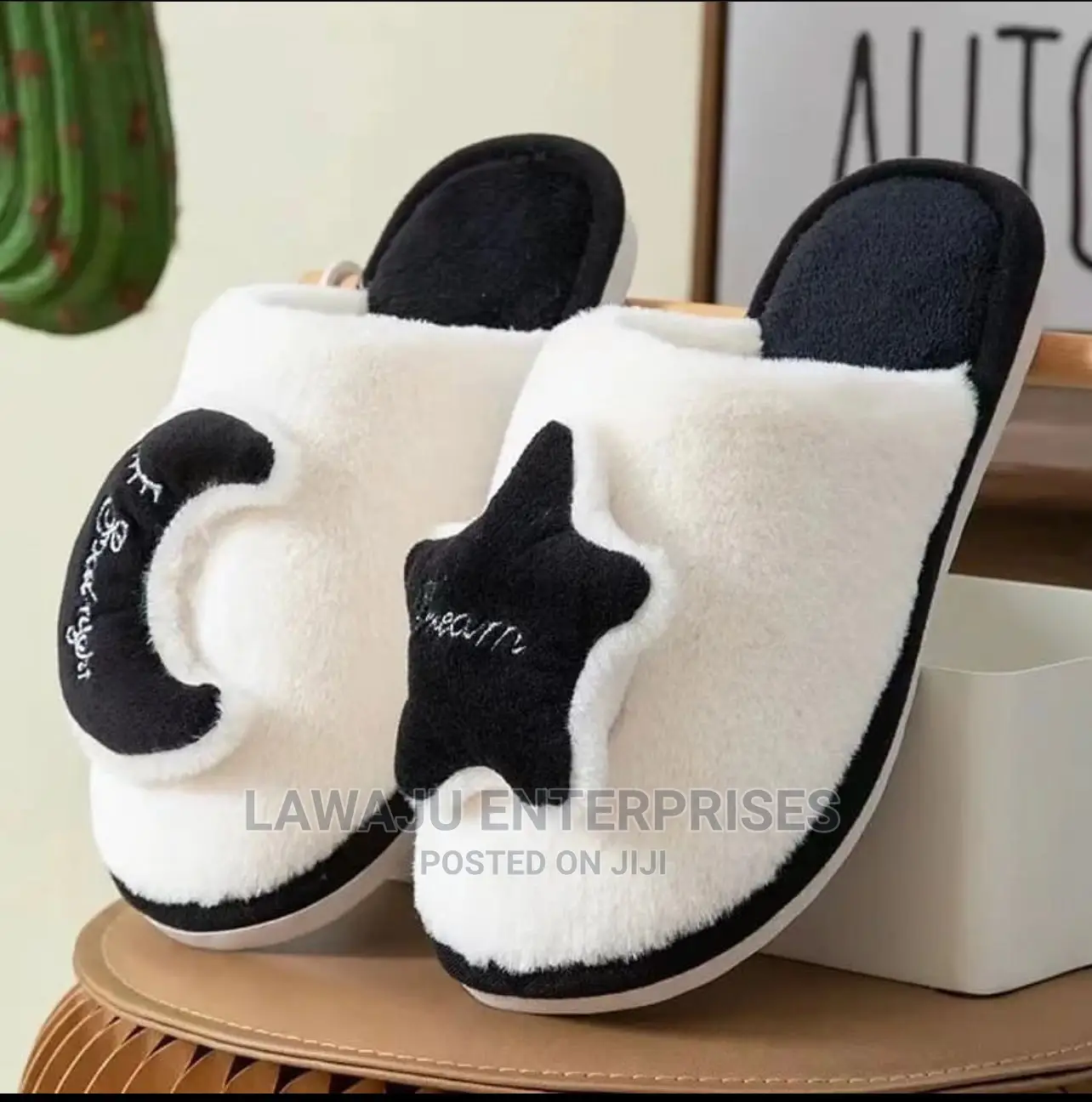 Moon Star Indoor House Slippers / Slipons