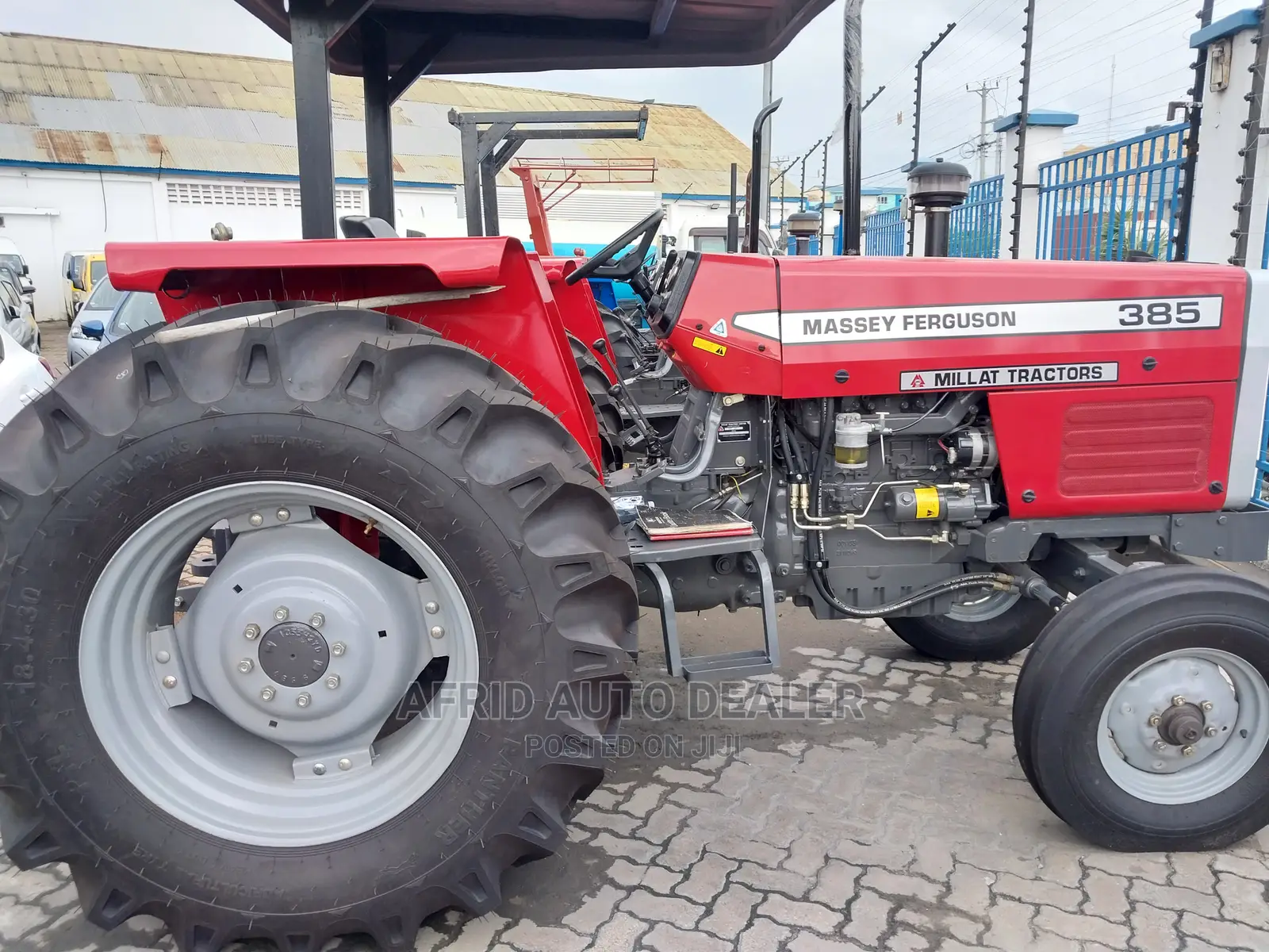Tractor Massey Ferguson 385