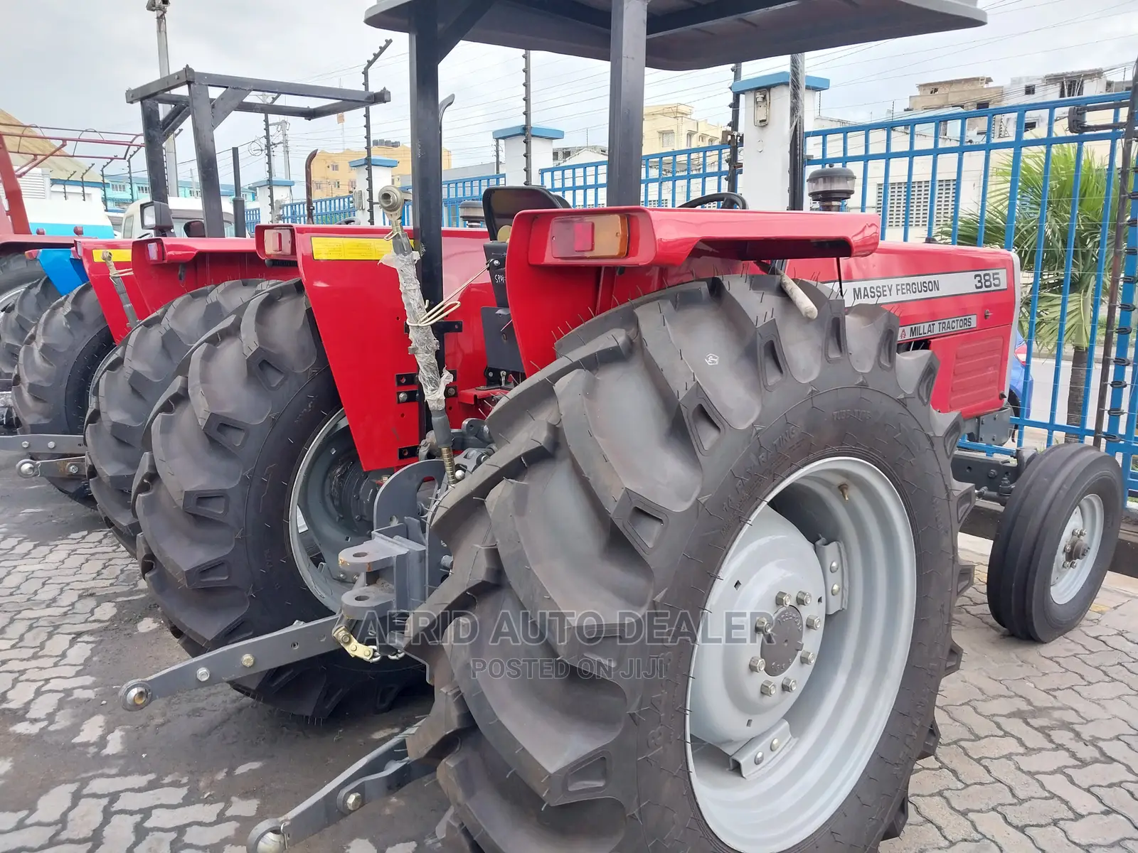 Tractor Massey Ferguson 385