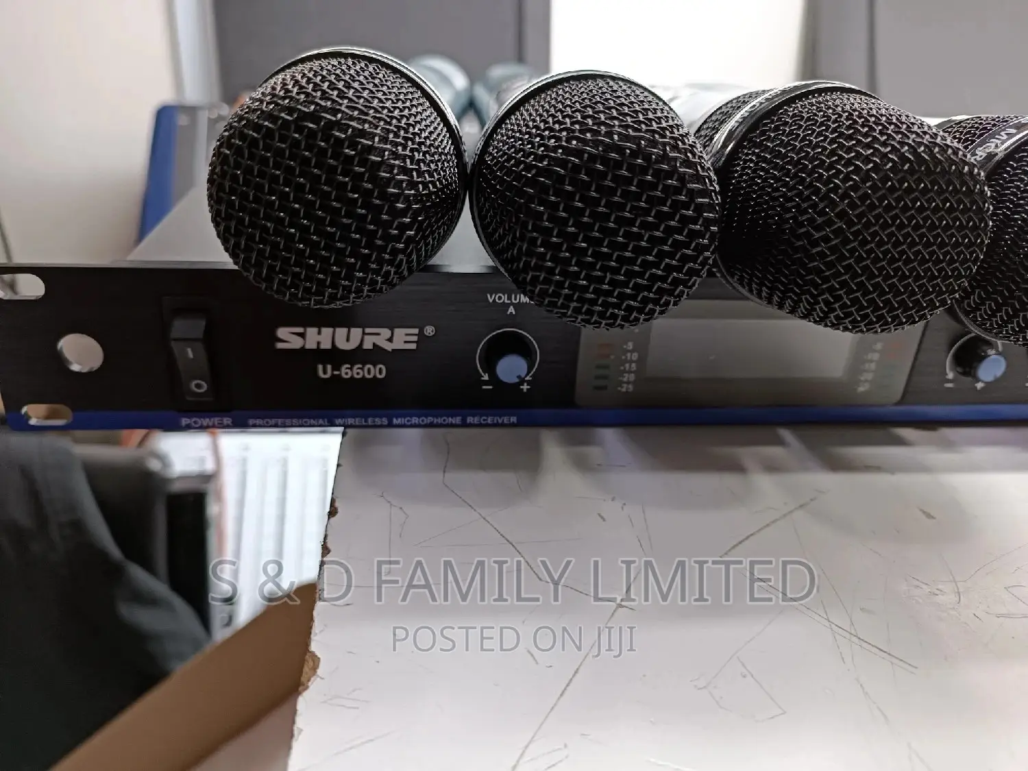 Shure 4 in 1 Wireless U6600