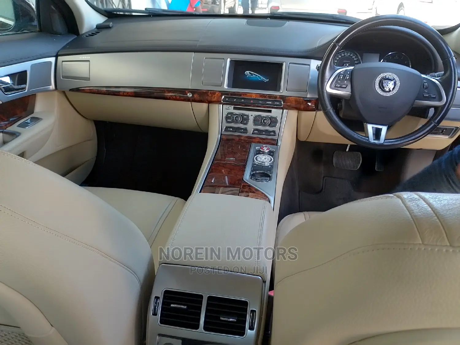 Jaguar XF 2015 Brown