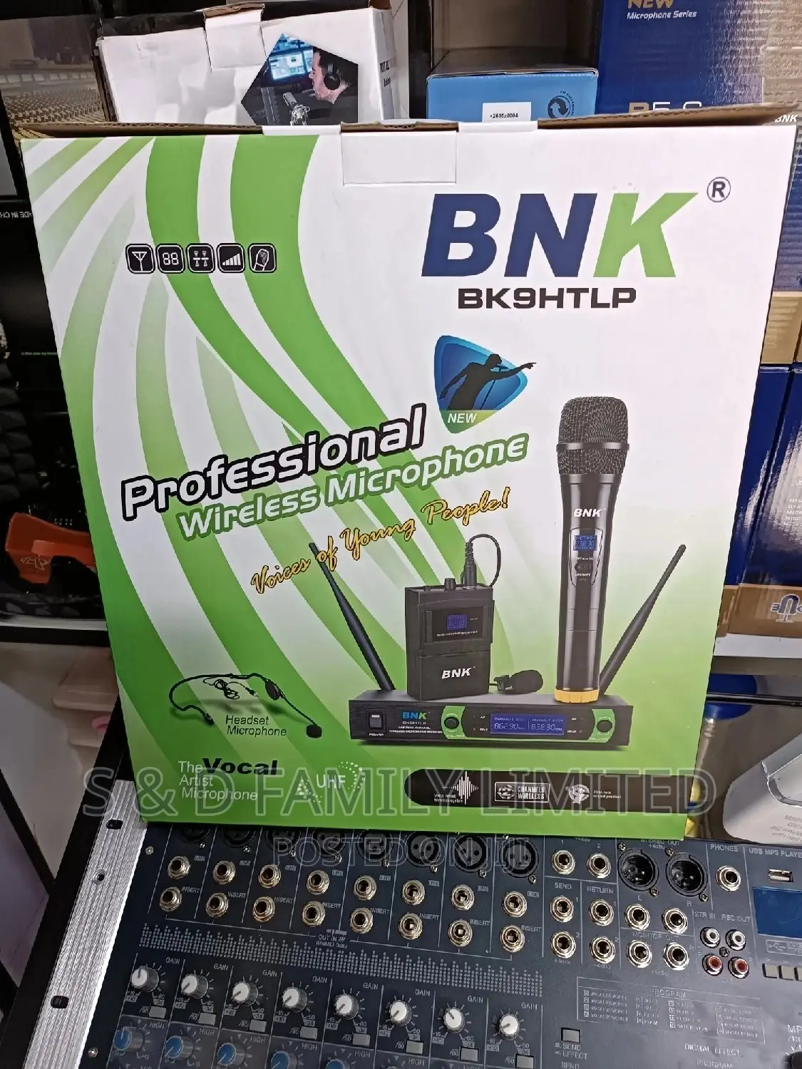 BNK 3 in 1 Wireless Microphone BK9HTLP