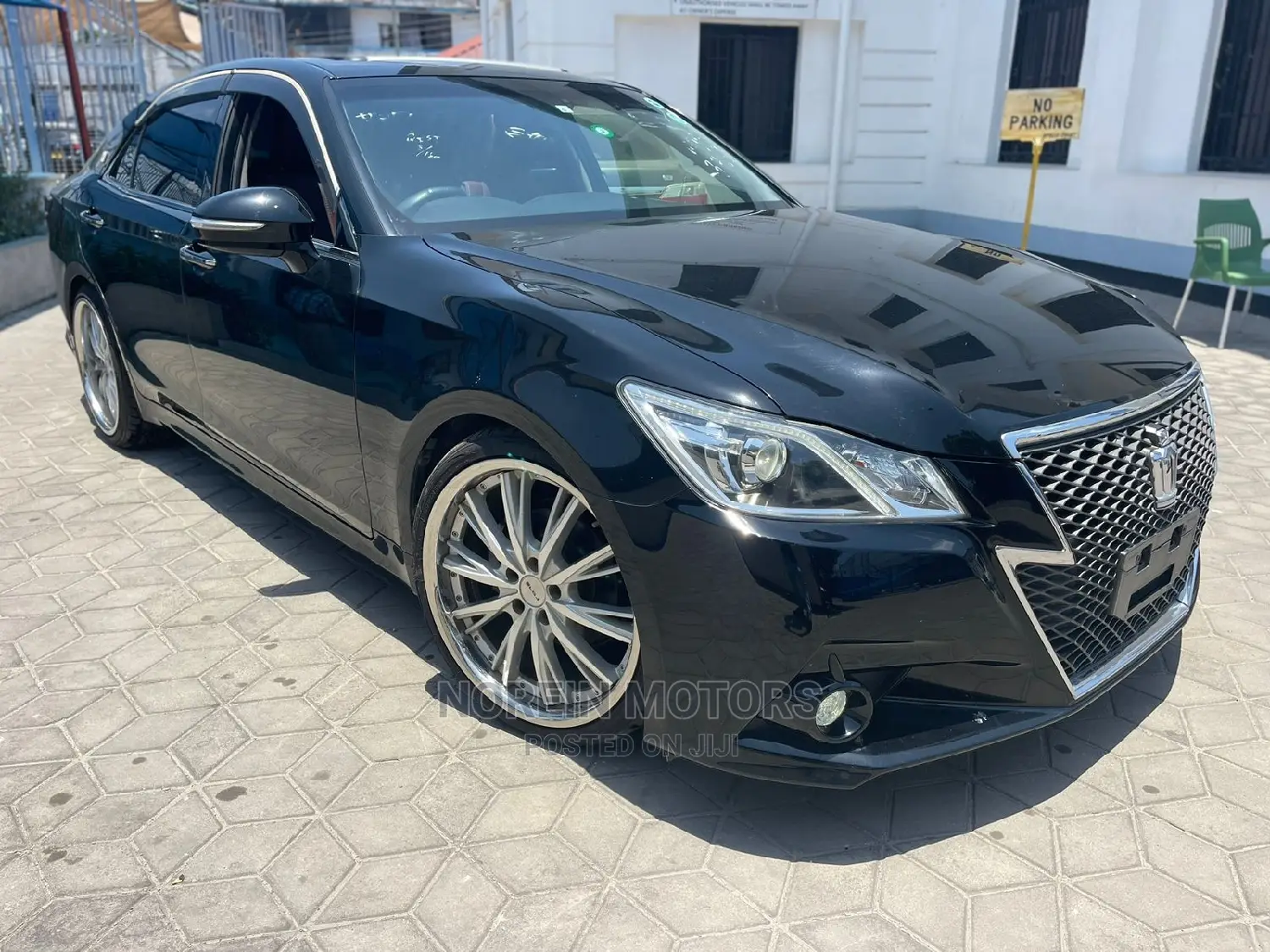 Toyota Crown 2015 Matt Black