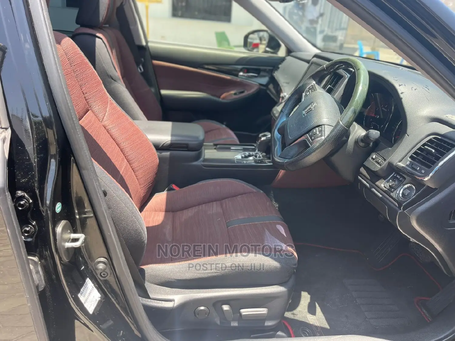 Toyota Crown 2015 Matt Black