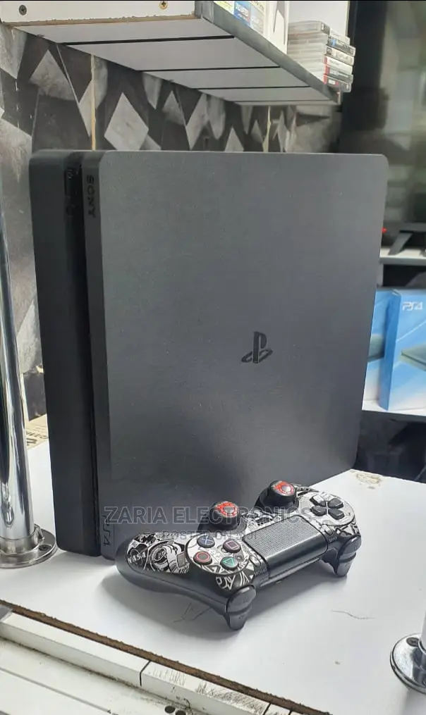 Ps4 Slim 500gb ,Pre-,Owned With New Pad