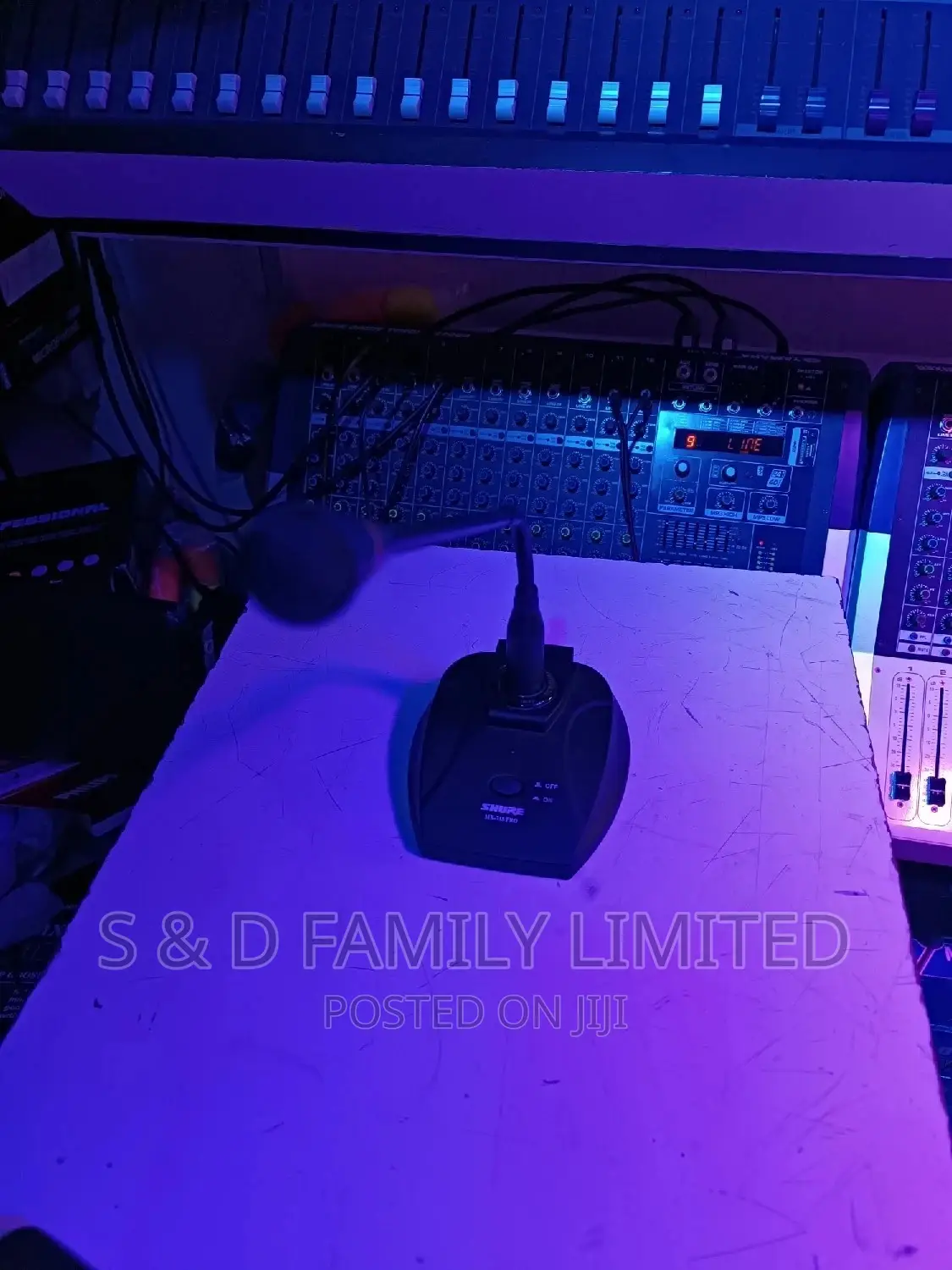 Shure MX-718 Pro Desktop Gooseneck Microphone