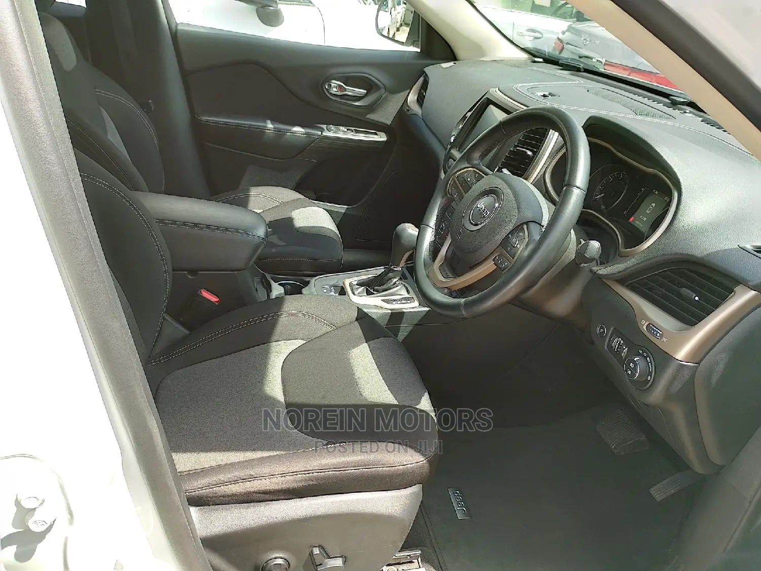 Jeep Cherokee 2015 White