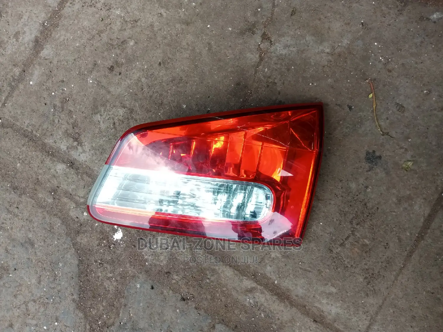 Nissan Wingroad Boot Light Available.