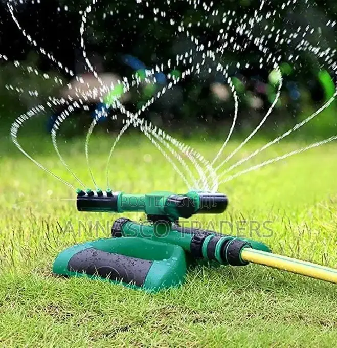 3 Arm Garden Sprinkler With 2 Spray Options