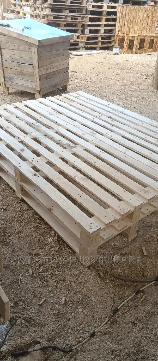 Simple 5 by 6 Pallet Bed