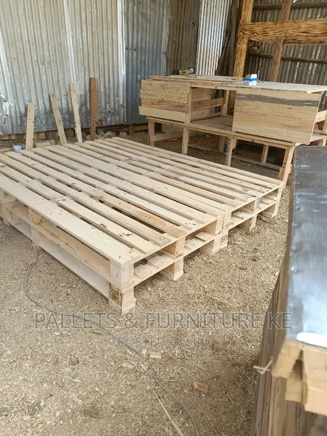 Simple 5 by 6 Pallet Bed
