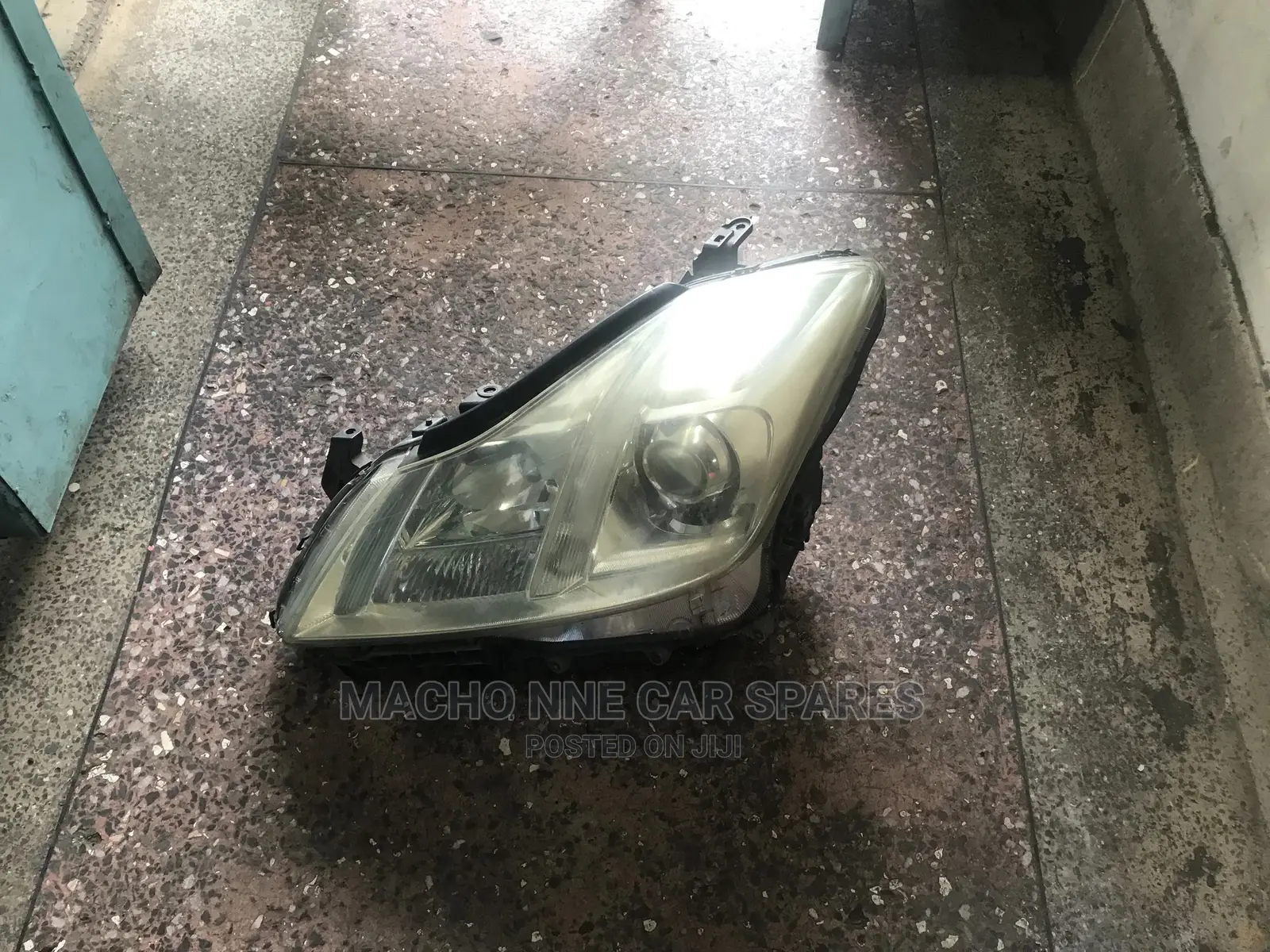 Toyota Crown 2010 Xenon Headlight (Clear Shade)