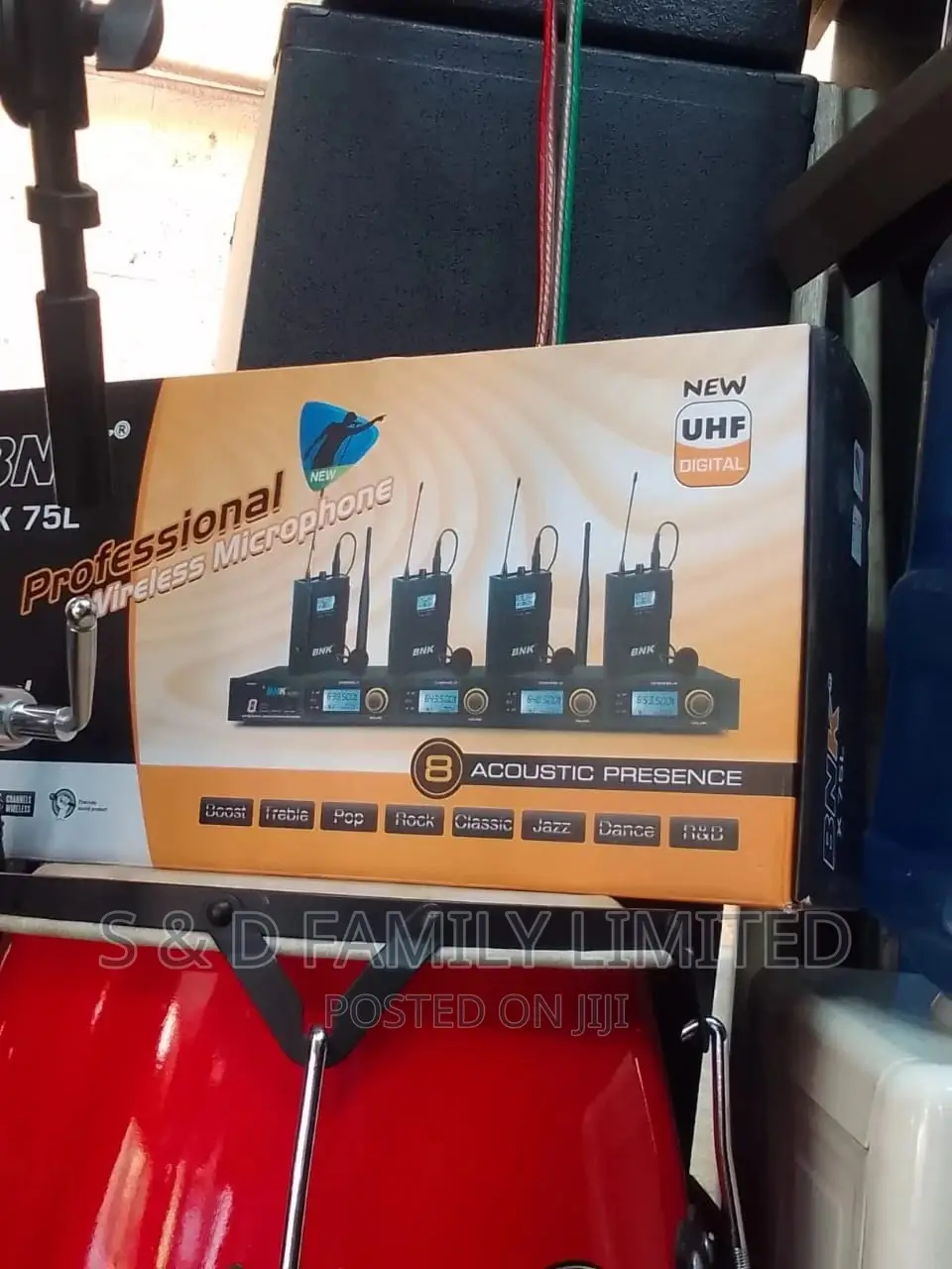 BNK 4 in 1 Lapel Wireless Microphone
