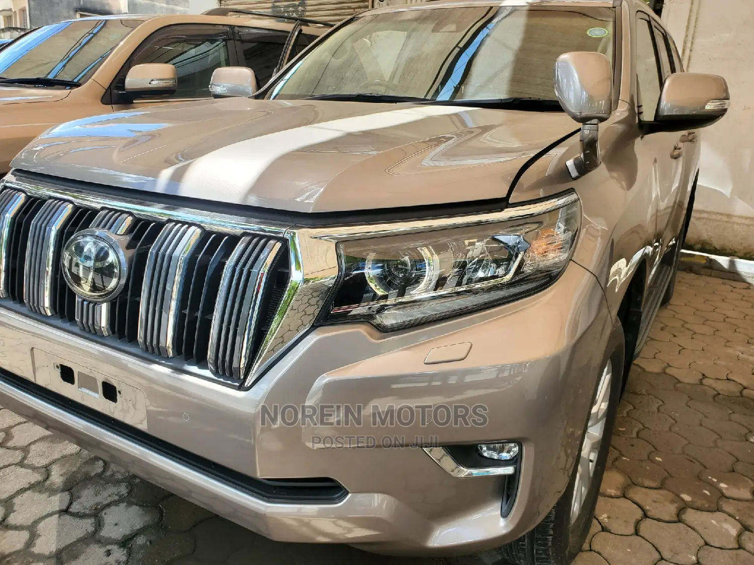 Toyota Land Cruiser Prado 2018 Gold