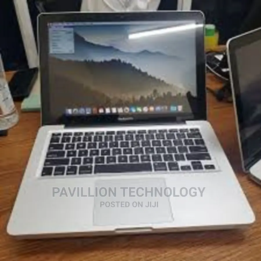 Laptop Apple MacBook 2012 8GB Intel Core I5 SSD 256GB