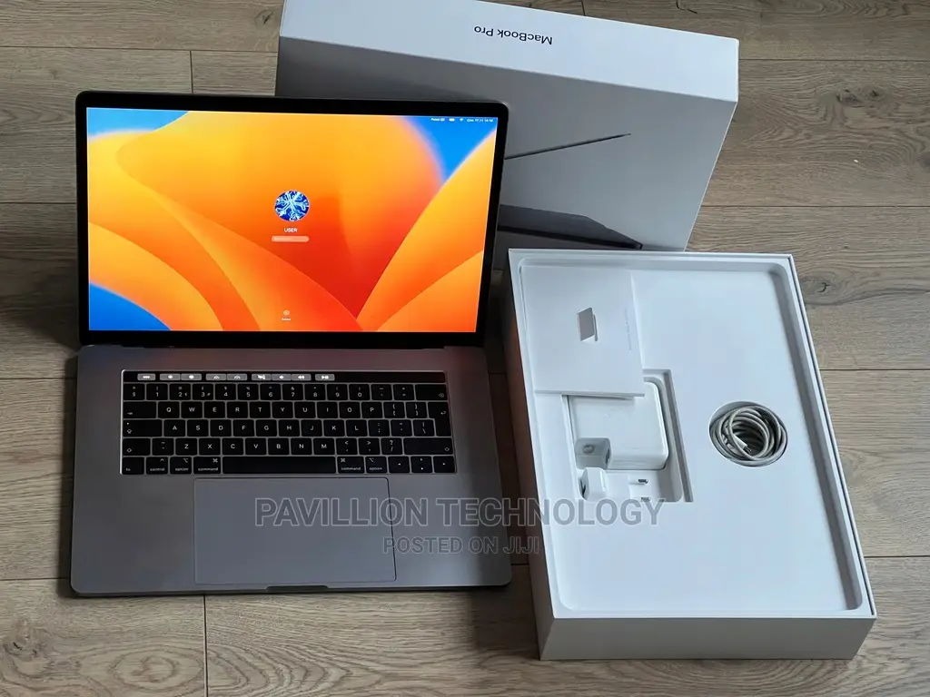 Laptop Apple MacBook 2018 16GB Intel Core I7 SSD 256GB