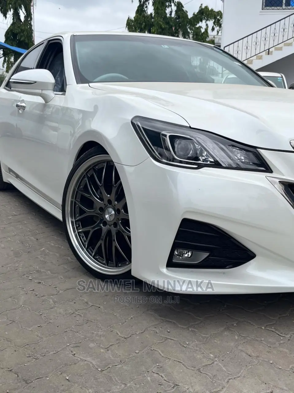 Toyota Crown 2016 White
