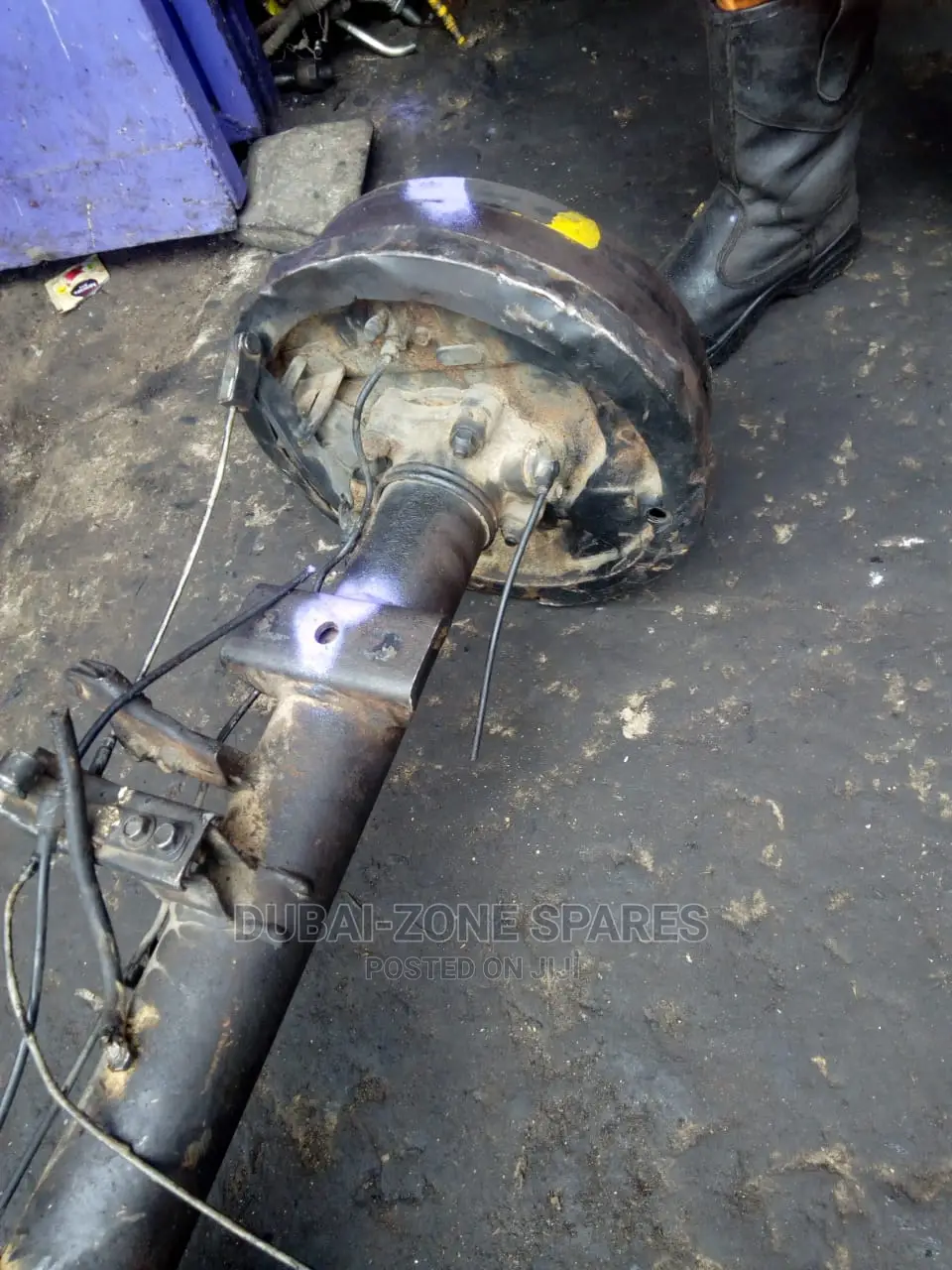 Differential Complete Nissan Hardbody 4wheel Drive With Abs.