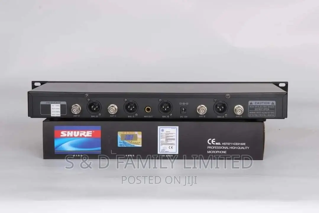 Shure Professional 4 Microphone Wireless System