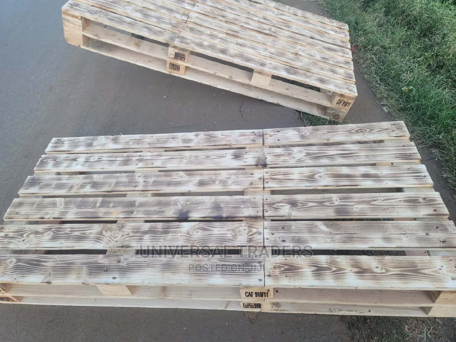 Detachable 6*6 Bed on Offer - Wooden Pallets
