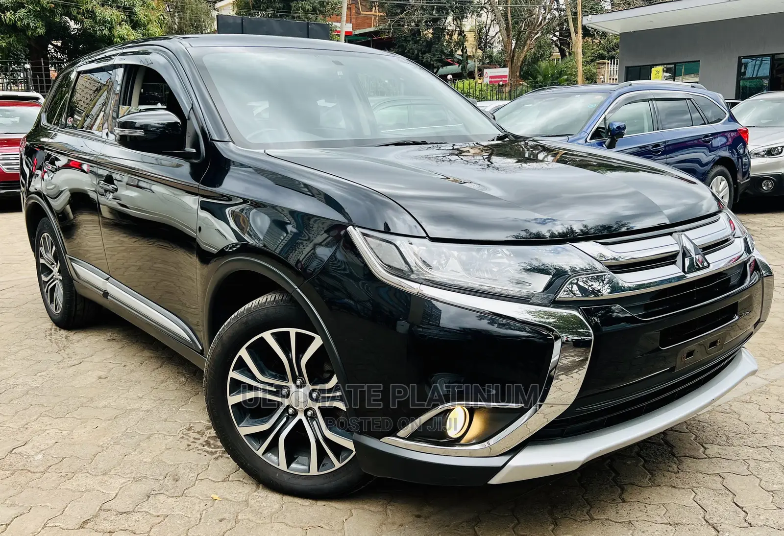 Mitsubishi Outlander 2016 Black