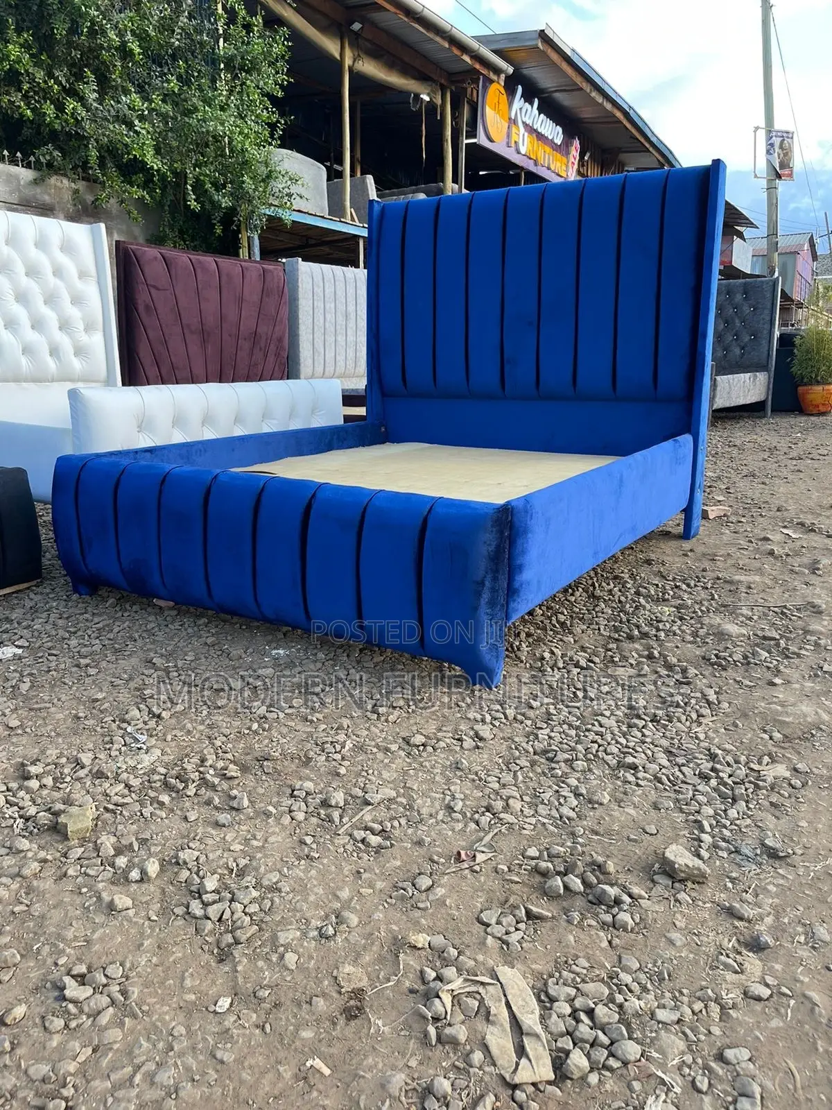 5/6 Fabric Bed