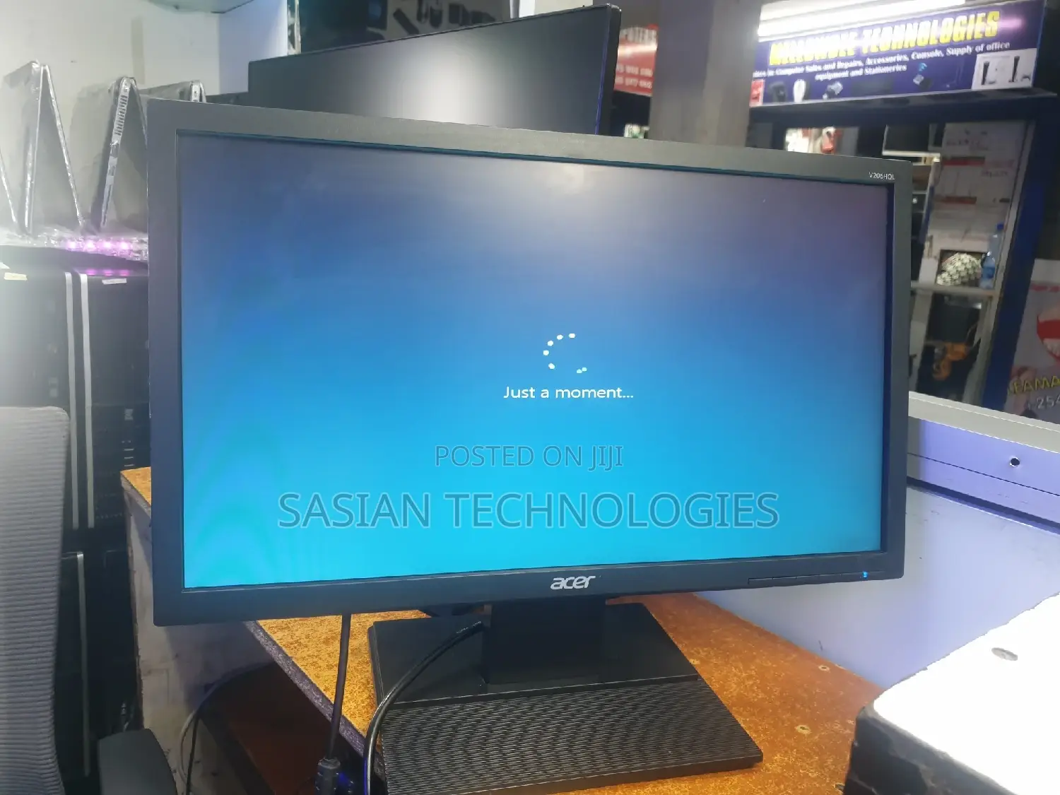 20"Inches Acer TFT